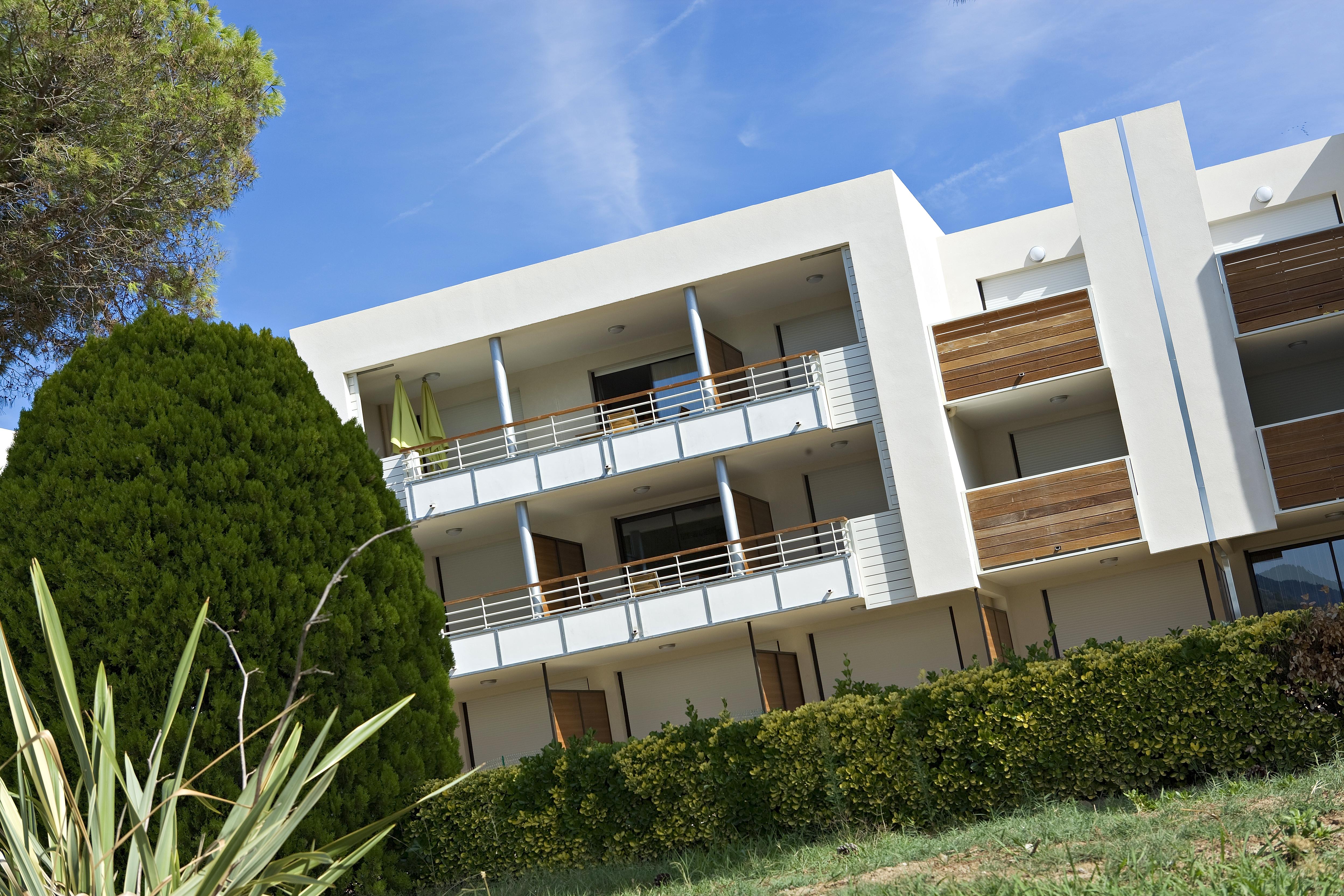 Vacanceole - Residence Carre Marine Mandelieu Buitenkant foto