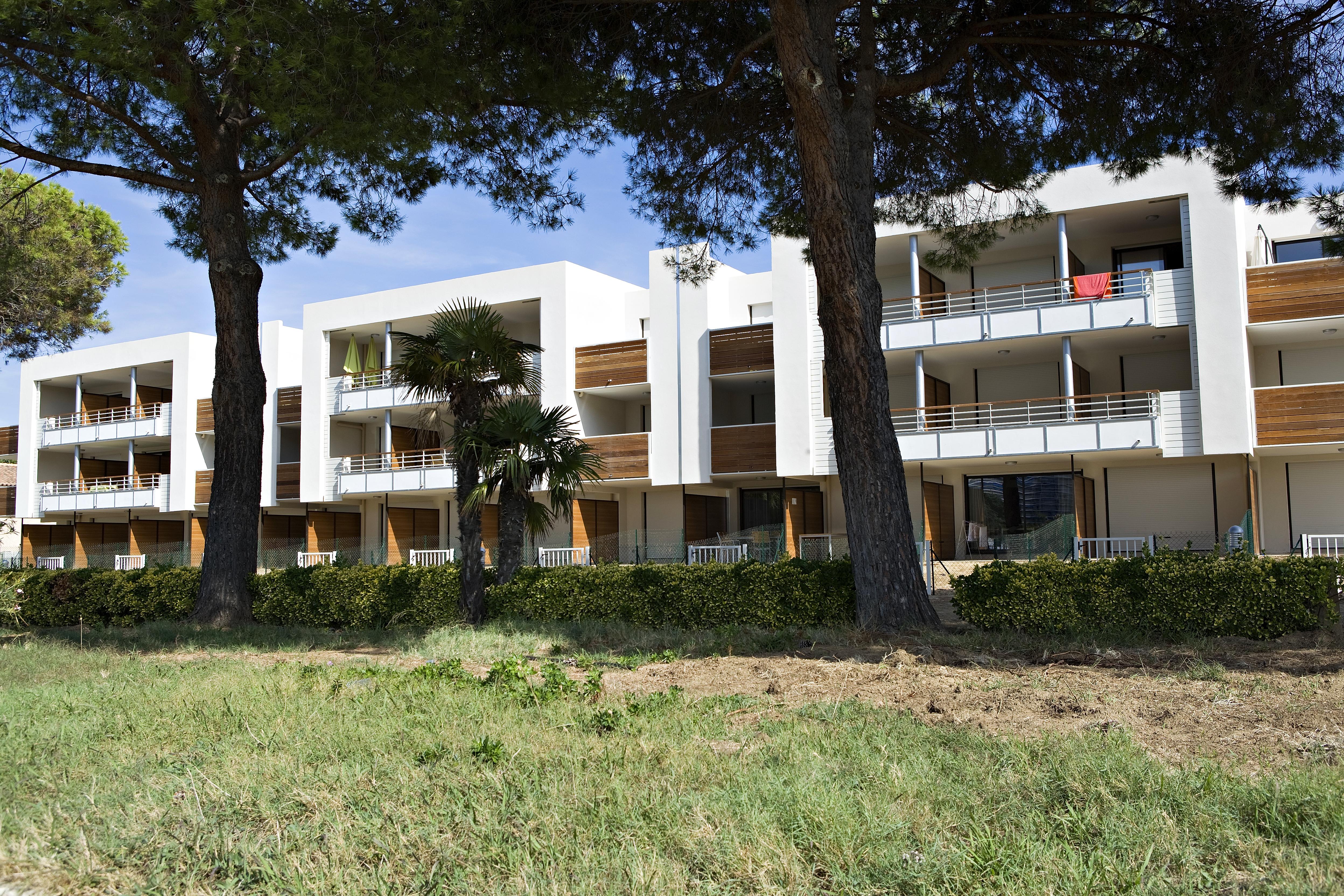 Vacanceole - Residence Carre Marine Mandelieu Buitenkant foto